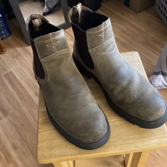 All shoes are 11.5 US in size. Everything you see is used , most very little. - Picture 3 of 9